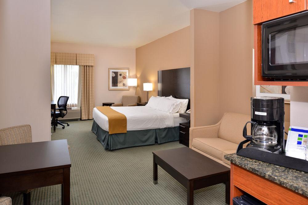Holiday Inn Express Hotel & Suites Milwaukee-New Berlin By Ihg Ngoại thất bức ảnh