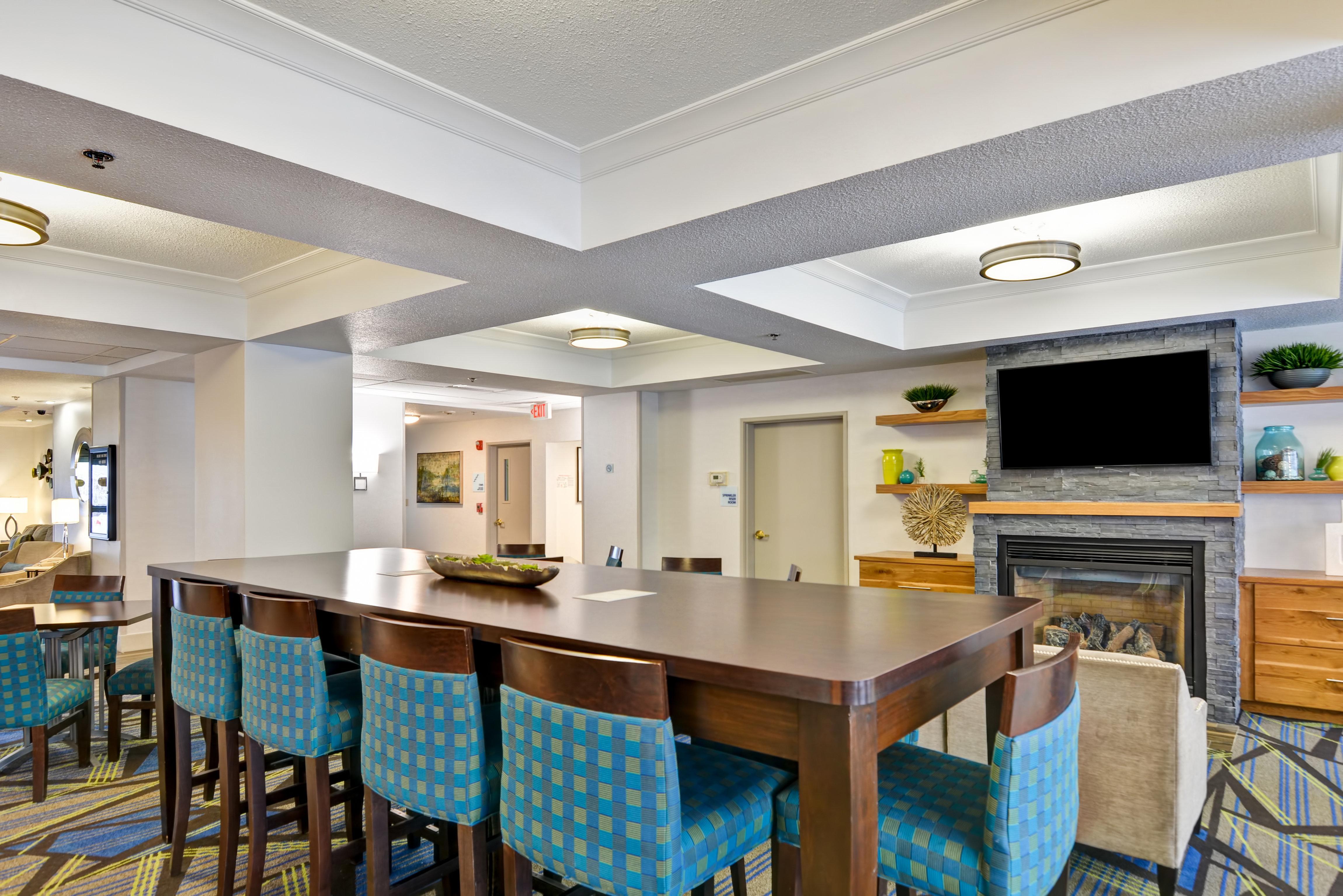 Holiday Inn Express Hotel & Suites Milwaukee-New Berlin By Ihg Ngoại thất bức ảnh