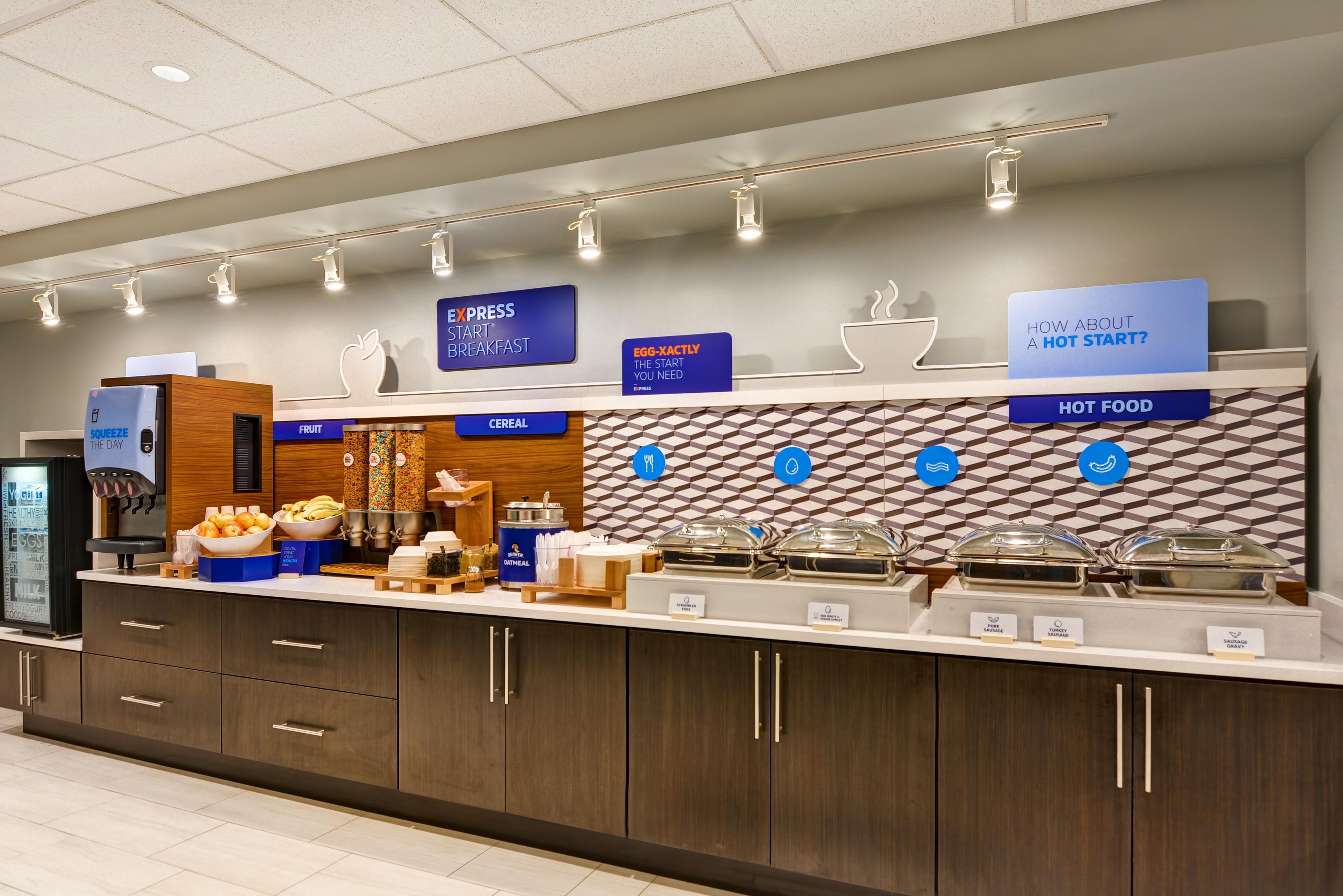 Holiday Inn Express Hotel & Suites Milwaukee-New Berlin By Ihg Ngoại thất bức ảnh