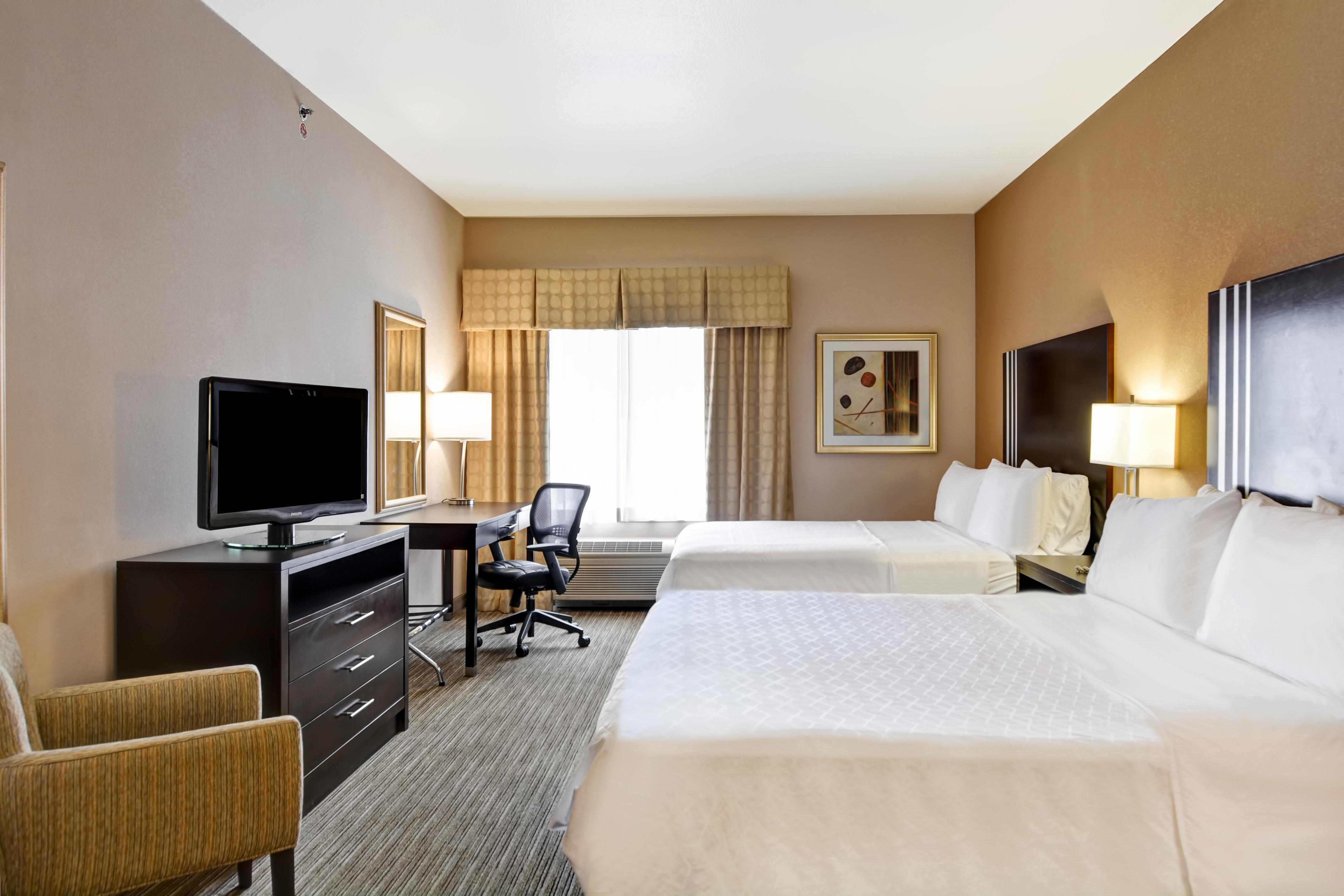 Holiday Inn Express Hotel & Suites Milwaukee-New Berlin By Ihg Ngoại thất bức ảnh